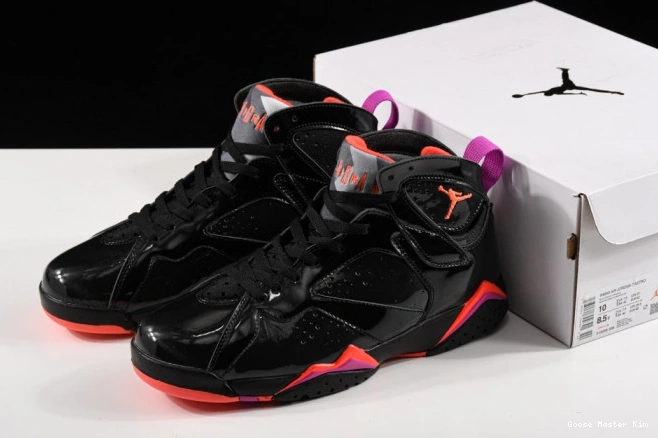 313358-006 Air 7 Black Retro Jordan Patent 0614